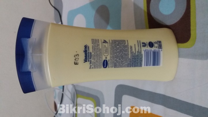 Vaseline dry skin repair